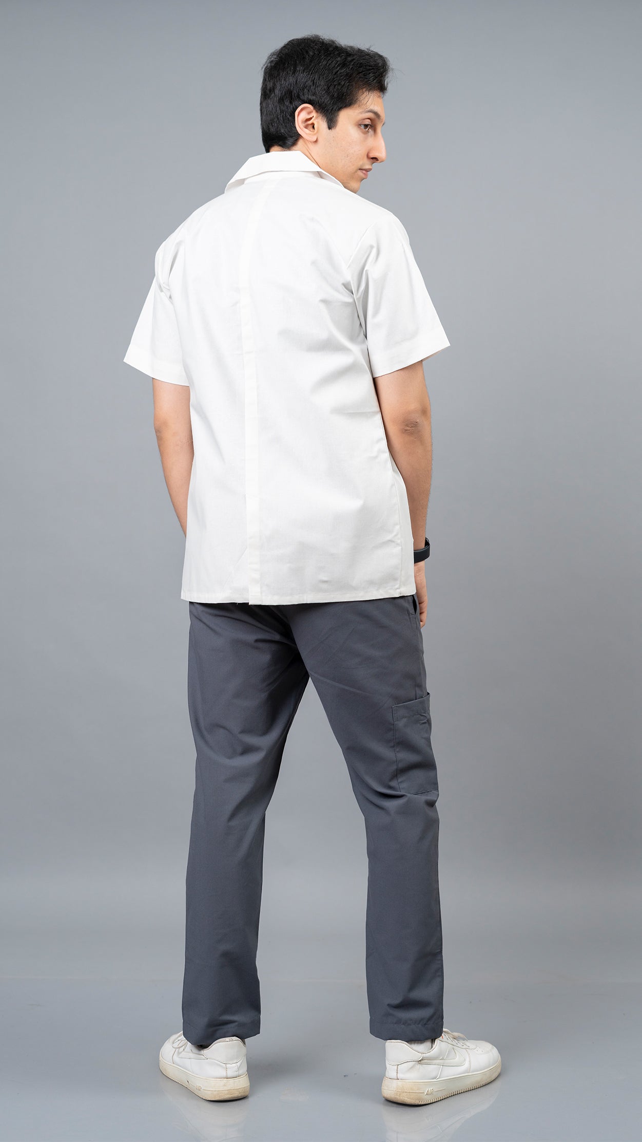 VastraMedwear Half Sleeves Lab Coat/ Apron for Chemistry Lab and Medical Students Men