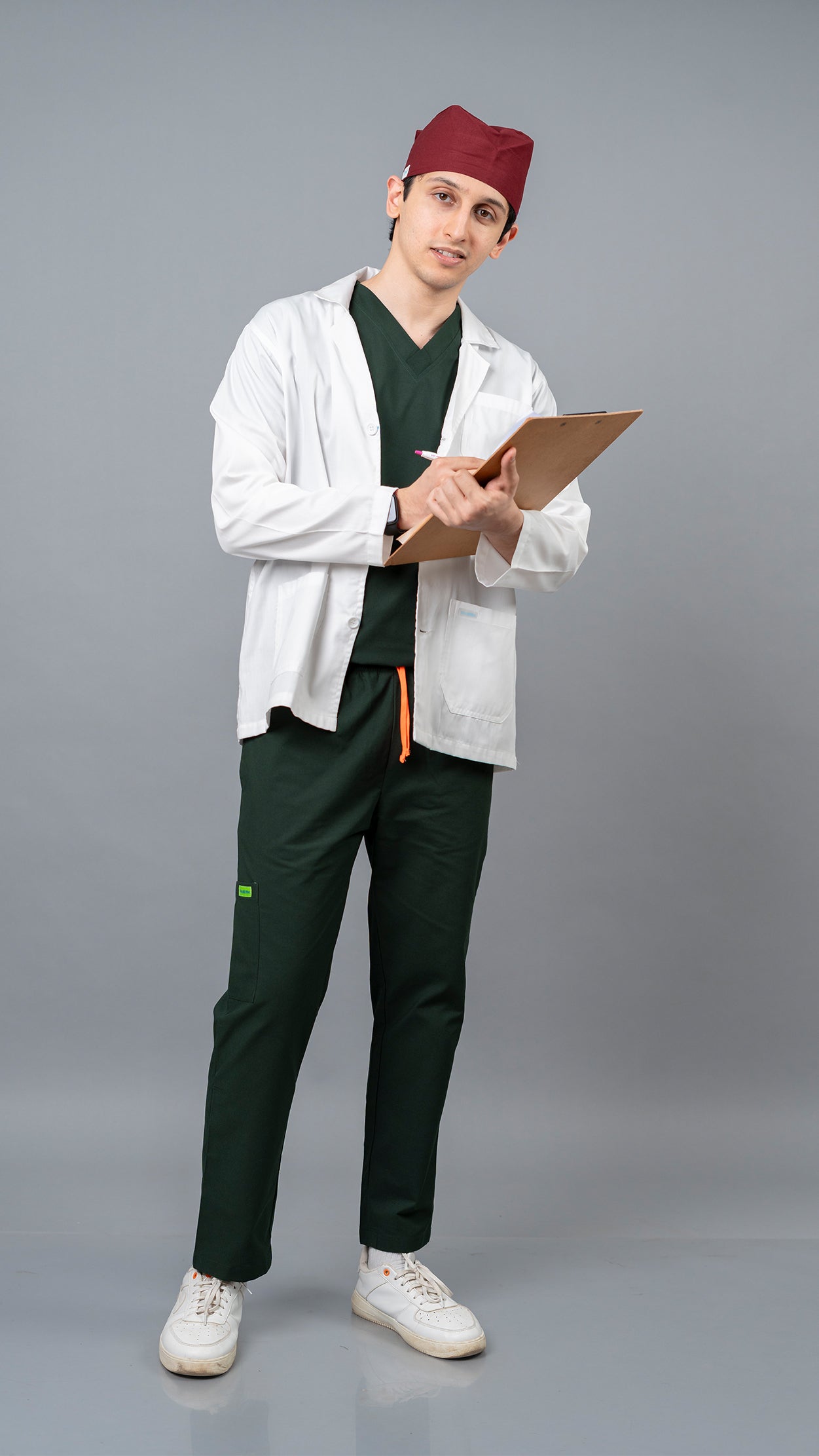 VastraMedwear Full Sleeves Lab Coat/ Apron for Chemistry Lab and Medical Students Men