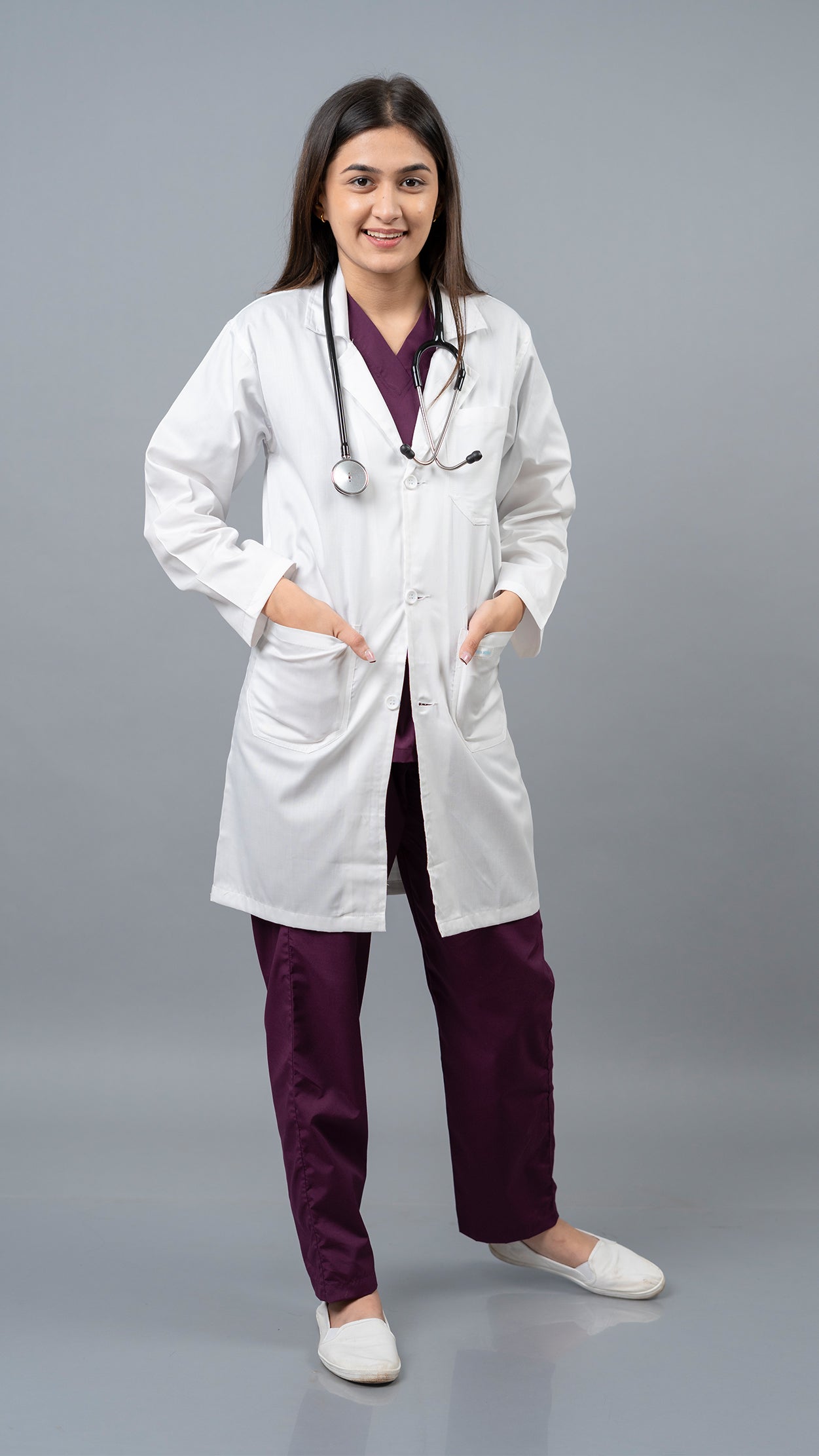 VastraMedwear Full Sleeves Knee length Lab Coat/Apron for Chemistry Lab and Medical Students Women