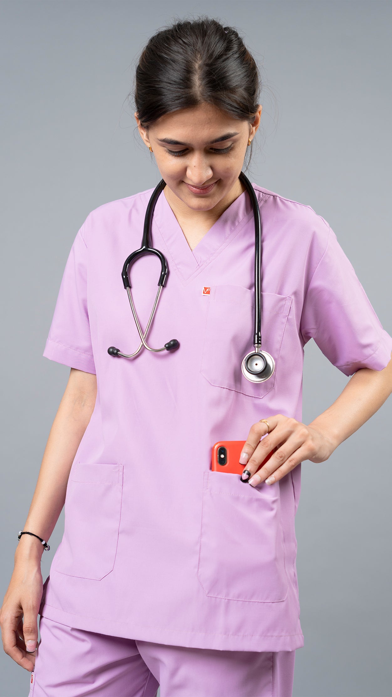 Vastramedwear’s Lavender Women's V Neck Scrub Suit
