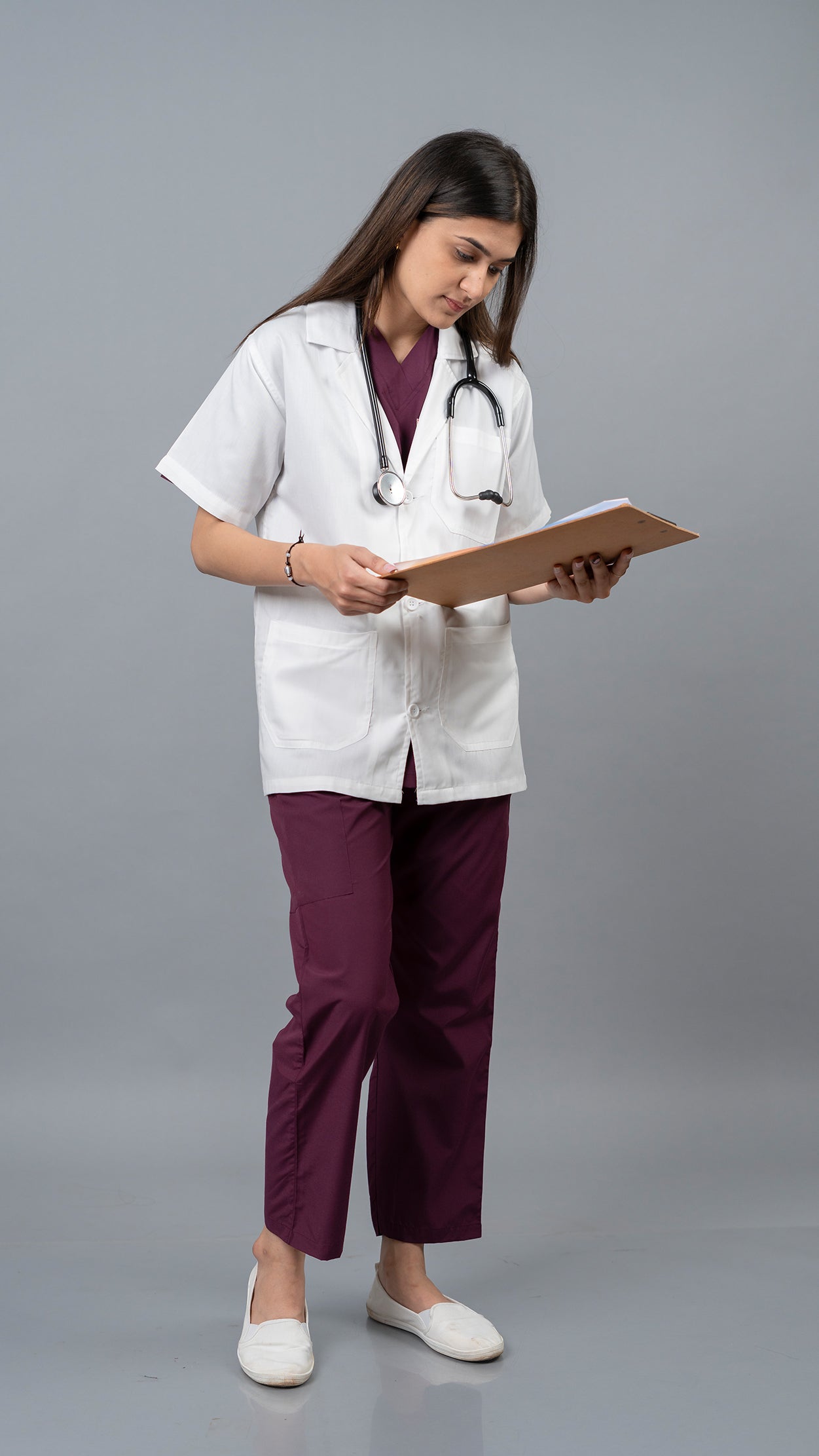 VastraMedwear Half Sleeves Lab Coat/Apron for Chemistry Lab and Medica